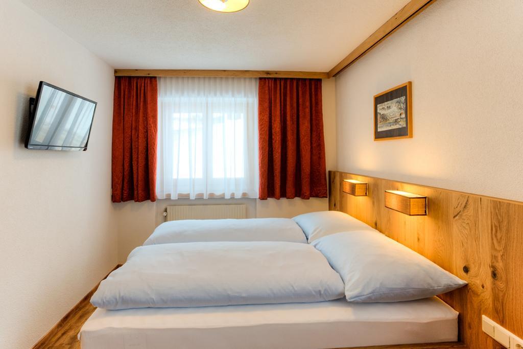 Haus Bickel Apartment Lech am Arlberg Room photo