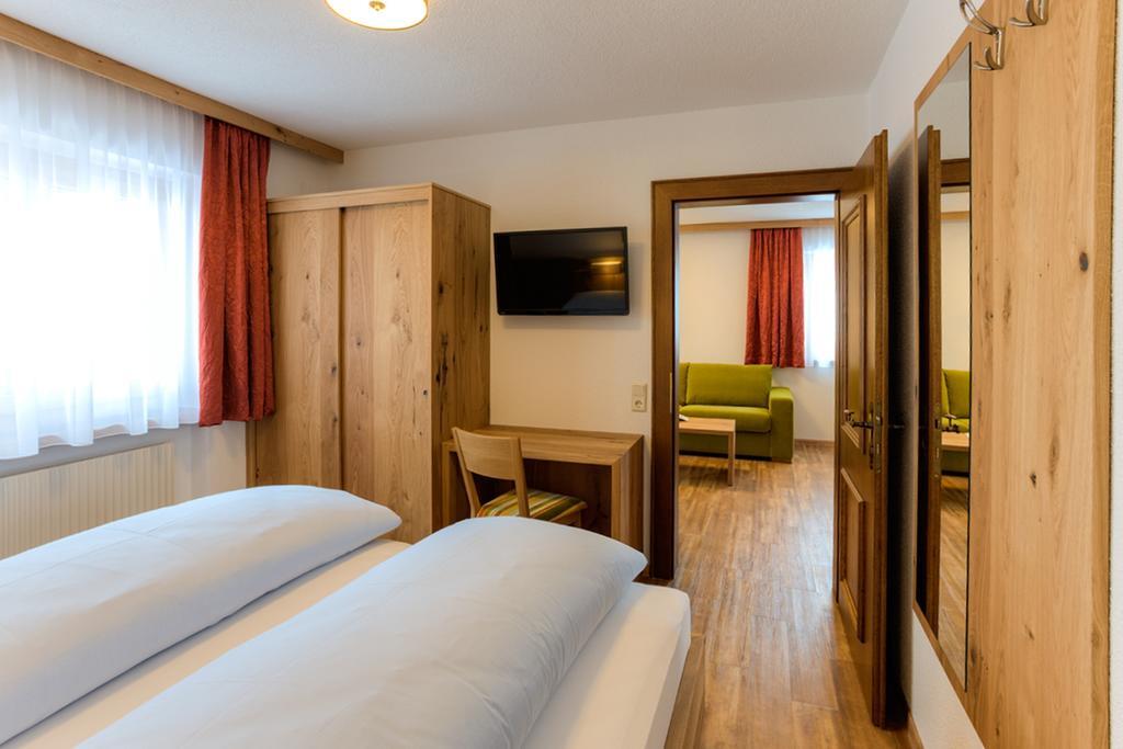 Haus Bickel Apartment Lech am Arlberg Room photo